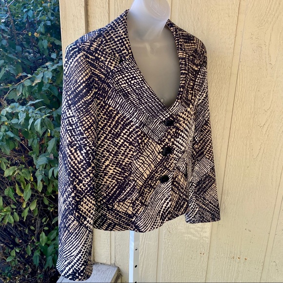 Evan Picone Jackets & Blazers - Evan-Picone Women's Black & Tan Work Blazer | 12